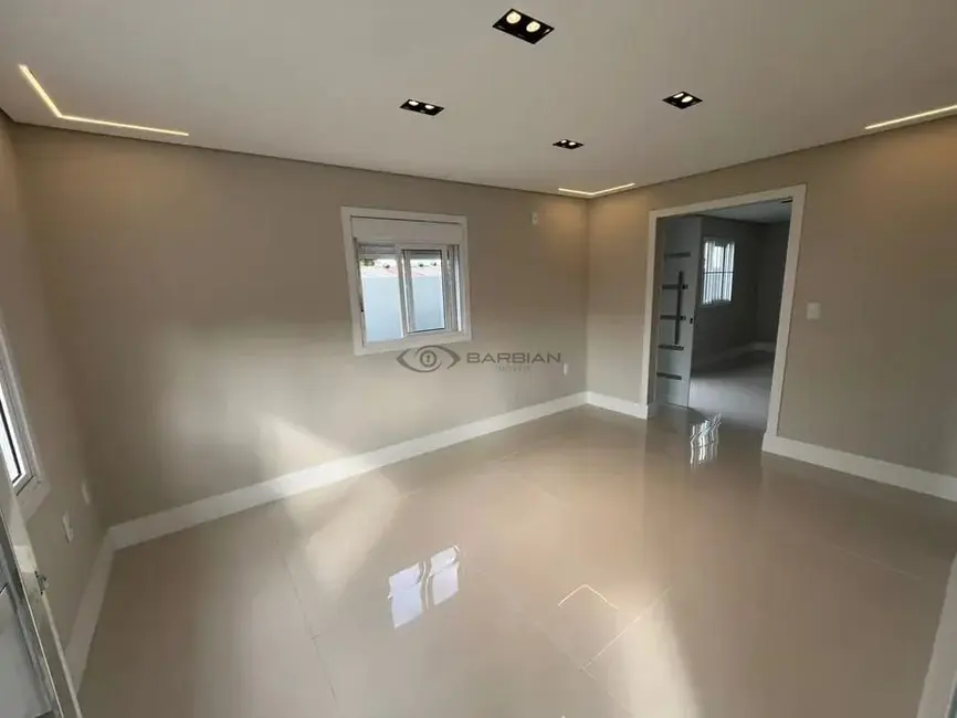 Foto 2 de Casa com 3 quartos à venda, 156m2 em Centro, Vera Cruz - RS