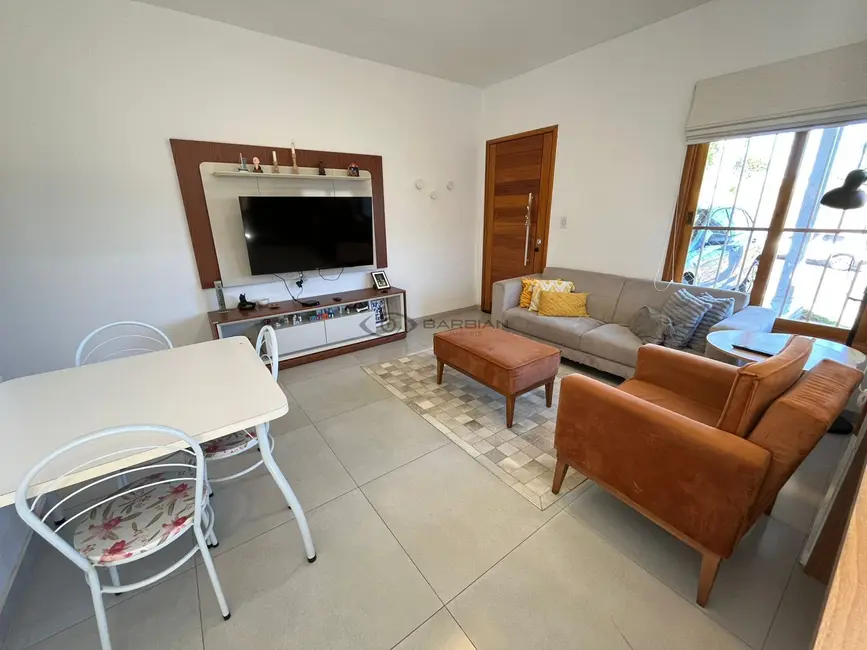 Casa com 2 quartos à venda, 73m2 em João Alves, Santa Cruz Do Sul - RS - imagem 2 Foto 2 de Casa com 2 quartos à venda, 73m2 em João Alves, Santa Cruz Do Sul - RS