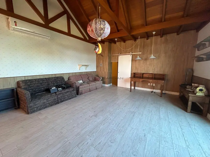 Casa com 3 quartos à venda, 531m2 em Country, Santa Cruz Do Sul - RS - imagem 9 Foto 9 de Casa com 3 quartos à venda, 531m2 em Country, Santa Cruz Do Sul - RS