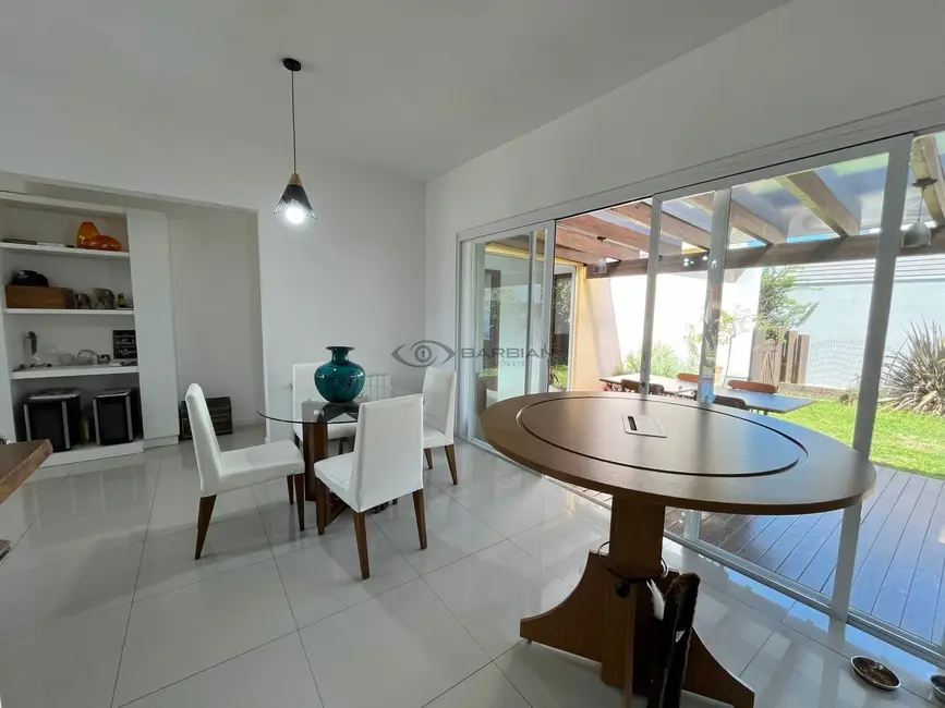 Foto 8 de Casa com 3 quartos à venda, 170m2 em Country, Santa Cruz Do Sul - RS