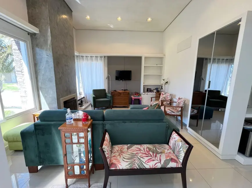 Foto 2 de Casa com 3 quartos à venda, 170m2 em Country, Santa Cruz Do Sul - RS