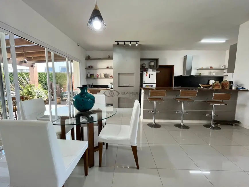 Foto 9 de Casa com 3 quartos à venda, 170m2 em Country, Santa Cruz Do Sul - RS