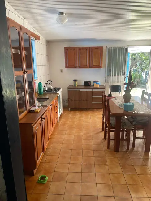 Casa com 4 quartos à venda, 200m2 em Bonfim, Santa Cruz Do Sul - RS - imagem 5 Foto 5 de Casa com 4 quartos à venda, 200m2 em Bonfim, Santa Cruz Do Sul - RS