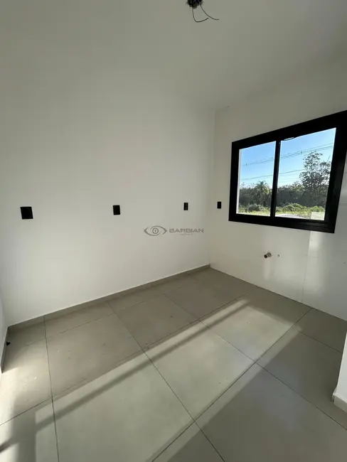 Foto 3 de Casa com 2 quartos à venda, 75m2 em Vera Cruz - RS