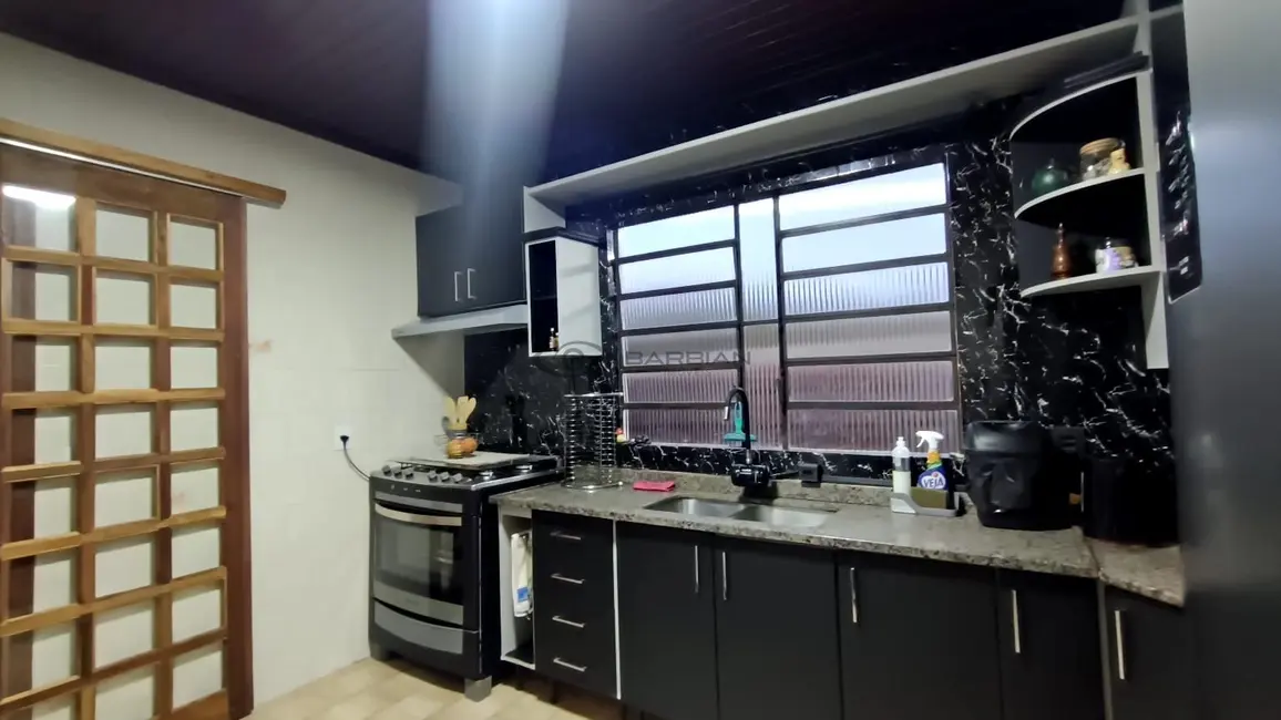 Casa com 3 quartos à venda, 111m2 em São João, Santa Cruz Do Sul - RS - imagem 6 Foto 6 de Casa com 3 quartos à venda, 111m2 em São João, Santa Cruz Do Sul - RS