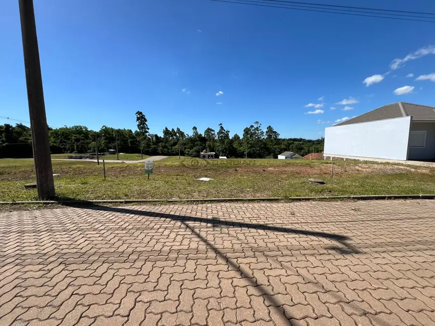 Foto 1 de Terreno / Lote à venda, 300m2 em Linha Santa Cruz, Santa Cruz Do Sul - RS