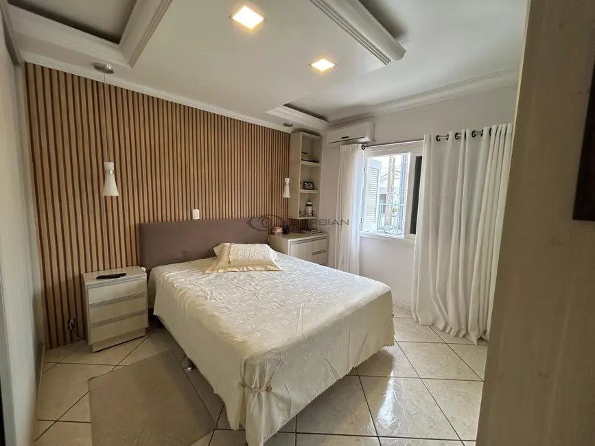 Foto 9 de Casa com 3 quartos à venda, 121m2 em Castelo Branco, Santa Cruz Do Sul - RS