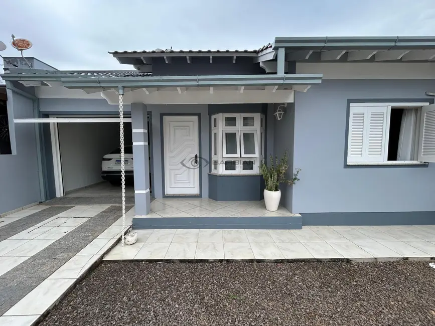 Foto 2 de Casa com 3 quartos à venda, 121m2 em Castelo Branco, Santa Cruz Do Sul - RS