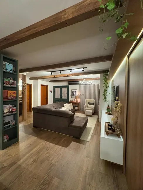 Foto 3 de Casa com 3 quartos à venda, 196m2 em Country, Santa Cruz Do Sul - RS