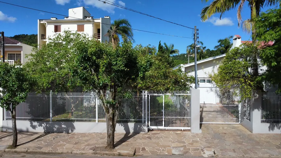 Foto 2 de Terreno / Lote à venda, 418m2 em Santo Inácio, Santa Cruz Do Sul - RS