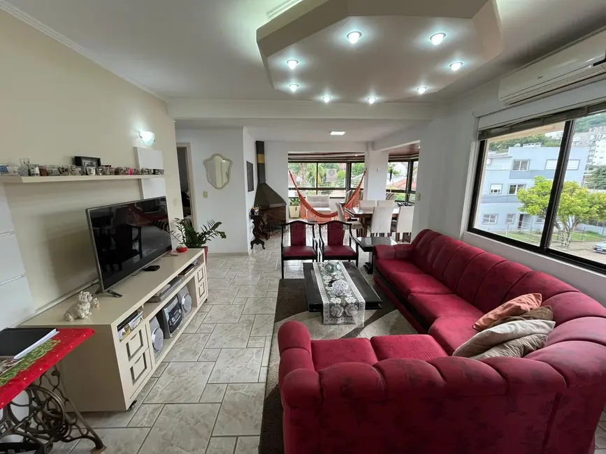 Foto 2 de Apartamento com 3 quartos à venda, 132m2 em Santo Inácio, Santa Cruz Do Sul - RS