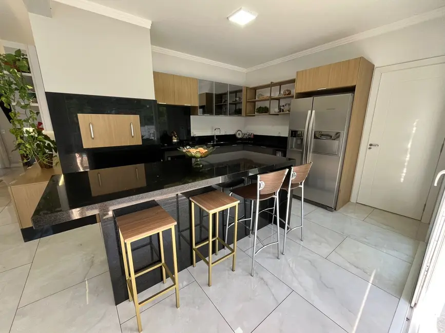 Foto 6 de Casa com 3 quartos à venda, 174m2 em Country, Santa Cruz Do Sul - RS