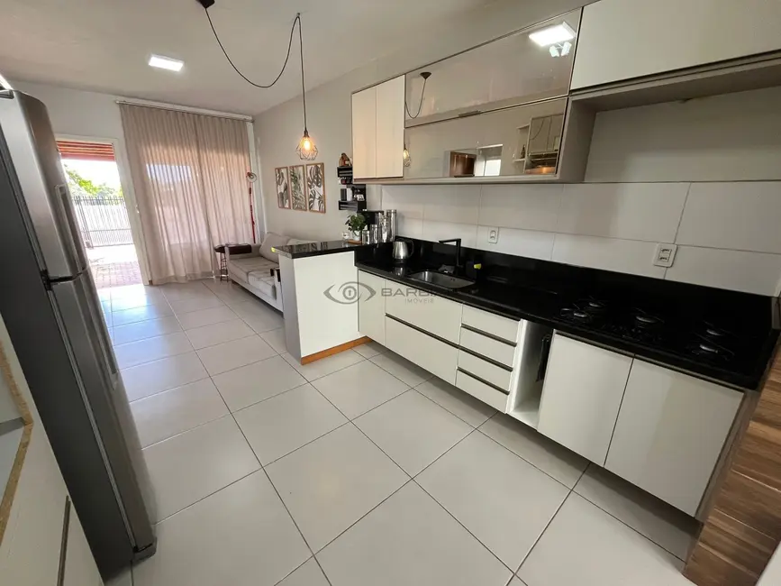 Foto 6 de Casa com 2 quartos à venda, 81m2 em João Alves, Santa Cruz Do Sul - RS