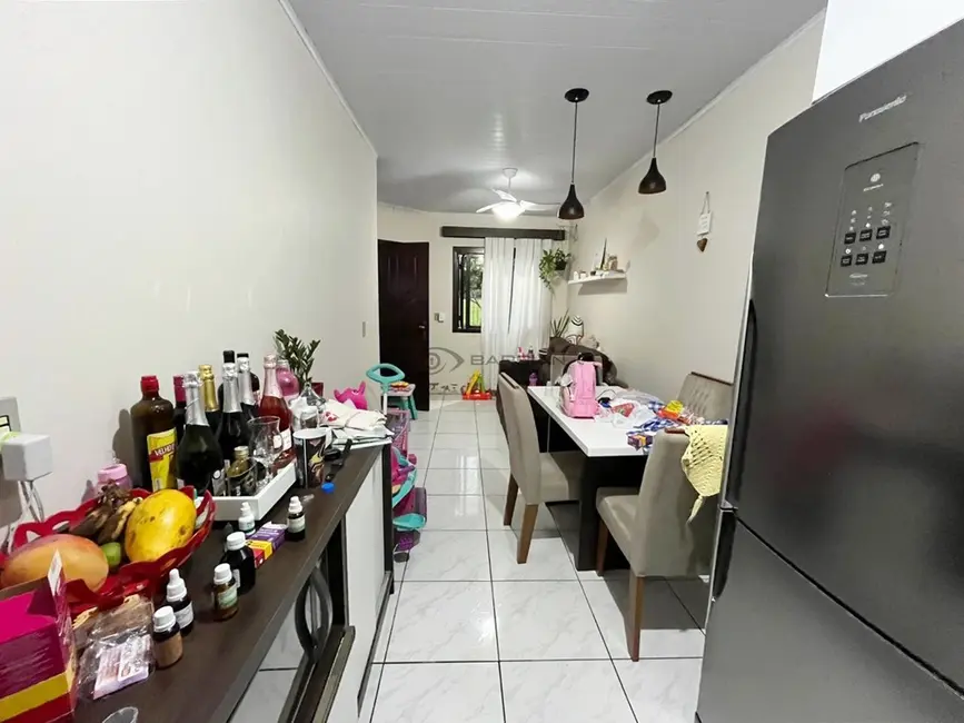 Foto 3 de Casa com 2 quartos à venda, 59m2 em Arroio Grande, Santa Cruz Do Sul - RS