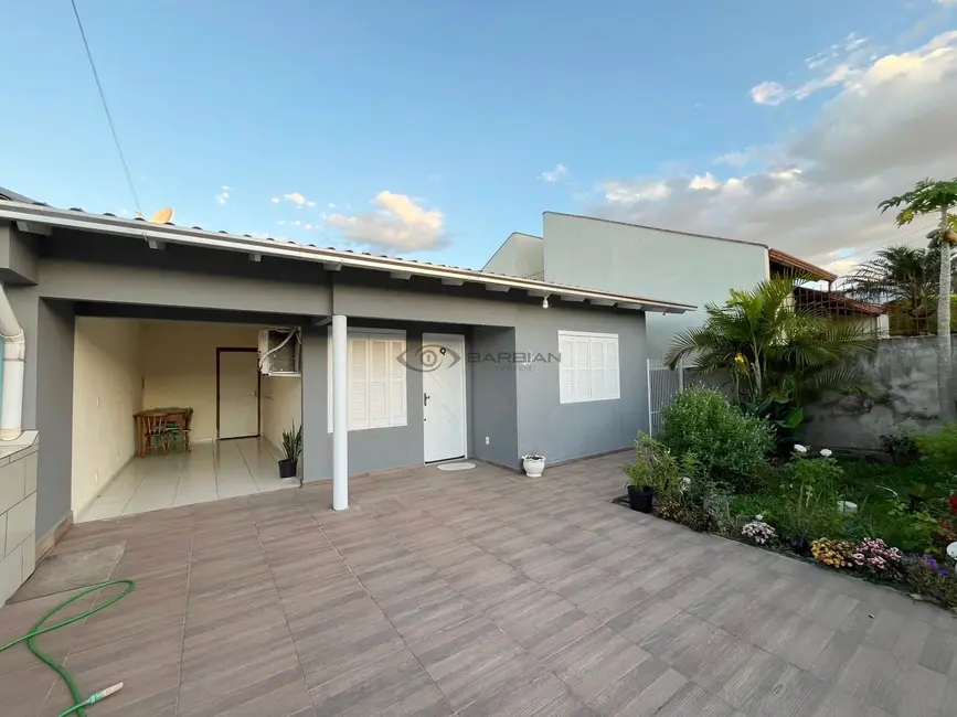 Casa com 3 quartos à venda, 93m2 em São João, Santa Cruz Do Sul - RS - imagem 2 Foto 2 de Casa com 3 quartos à venda, 93m2 em São João, Santa Cruz Do Sul - RS