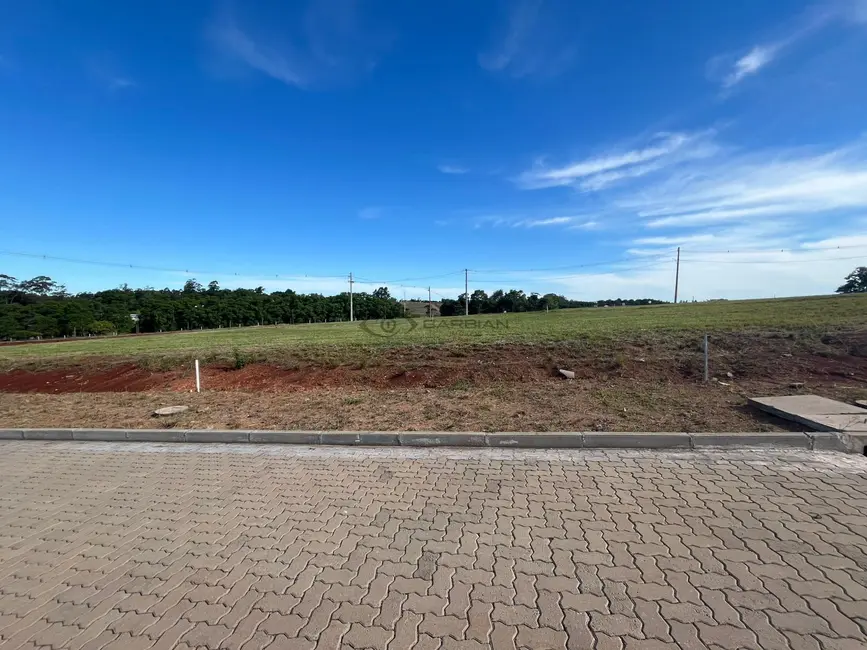 Foto 1 de Terreno / Lote à venda, 300m2 em Linha Santa Cruz, Santa Cruz Do Sul - RS