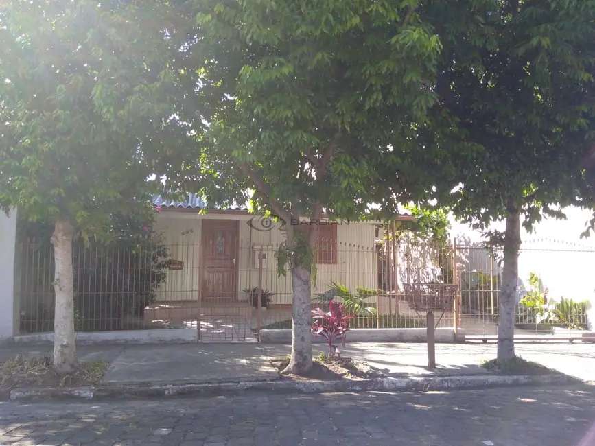 Casa com 3 quartos à venda, 126m2 em Santo Inácio, Santa Cruz Do Sul - RS - imagem 1 Foto 1 de Casa com 3 quartos à venda, 126m2 em Santo Inácio, Santa Cruz Do Sul - RS