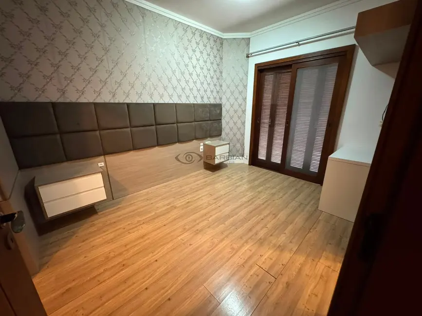 Apartamento com 3 quartos à venda, 126m2 em Santo Inácio, Santa Cruz Do Sul - RS - imagem 6 Foto 6 de Apartamento com 3 quartos à venda, 126m2 em Santo Inácio, Santa Cruz Do Sul - RS