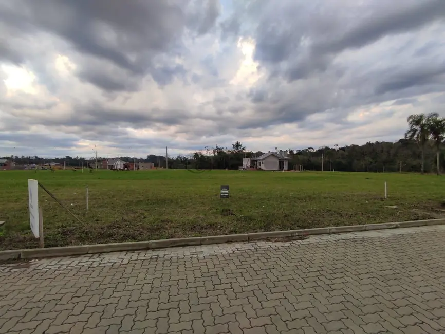 Foto 3 de Terreno / Lote à venda, 360m2 em Linha Santa Cruz, Santa Cruz Do Sul - RS