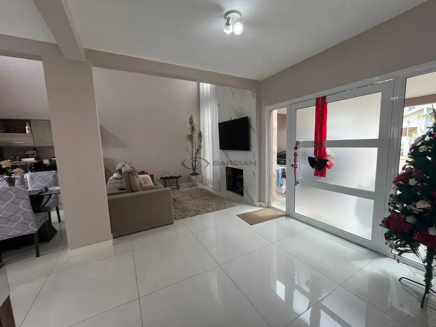 Foto 3 de Casa com 3 quartos à venda, 150m2 em João Alves, Santa Cruz Do Sul - RS