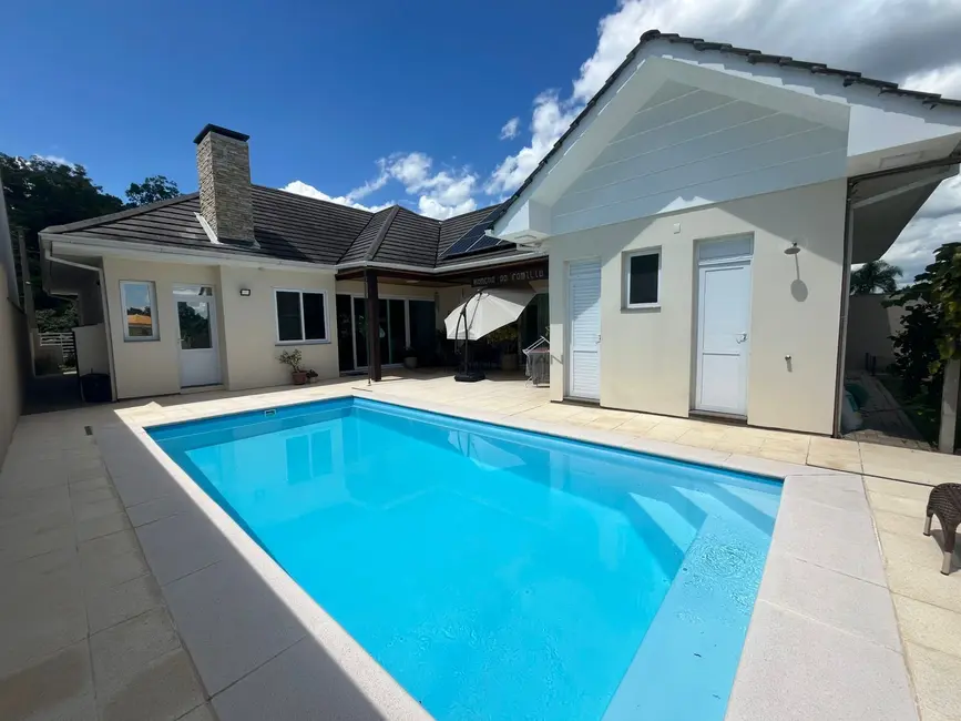 Foto 2 de Casa com 3 quartos à venda, 205m2 em Country, Santa Cruz Do Sul - RS