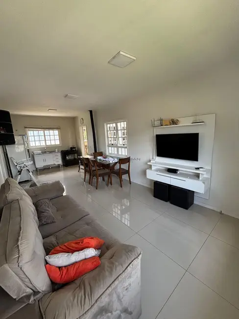 Casa com 2 quartos à venda, 89m2 em Linha Santa Cruz, Santa Cruz Do Sul - RS - imagem 3 Foto 3 de Casa com 2 quartos à venda, 89m2 em Linha Santa Cruz, Santa Cruz Do Sul - RS