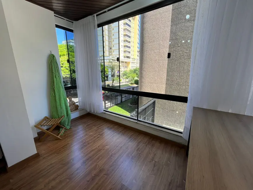 Foto 2 de Apartamento com 3 quartos à venda, 107m2 em Centro, Santa Cruz Do Sul - RS