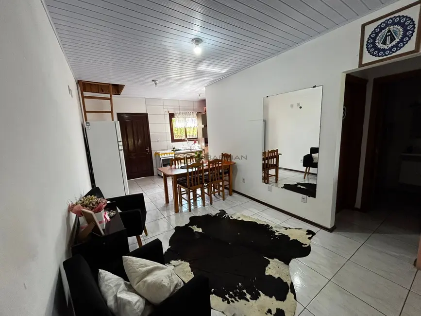 Foto 3 de Casa com 2 quartos à venda, 67m2 em João Alves, Santa Cruz Do Sul - RS