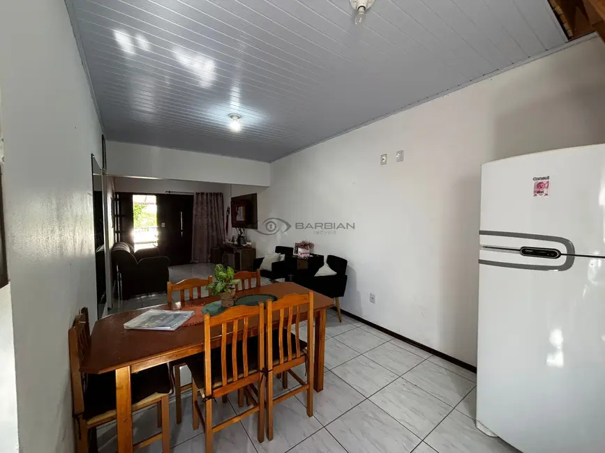 Foto 4 de Casa com 2 quartos à venda, 67m2 em João Alves, Santa Cruz Do Sul - RS