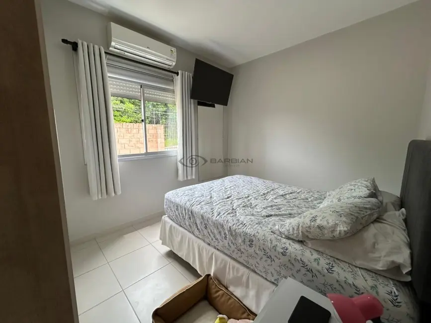 Foto 6 de Apartamento com 2 quartos à venda, 50m2 em Esmeralda, Santa Cruz Do Sul - RS