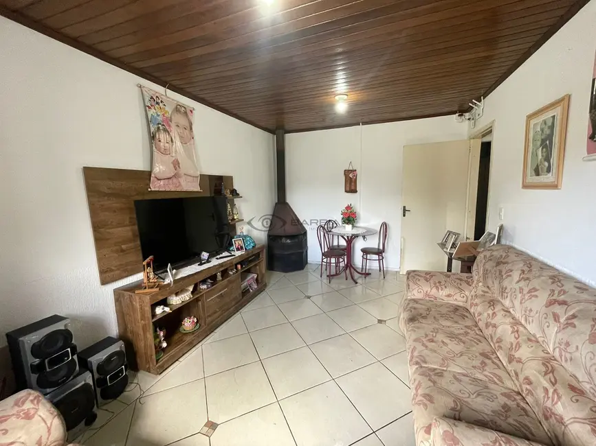Foto 2 de Casa com 2 quartos à venda, 125m2 em Aliança, Santa Cruz Do Sul - RS