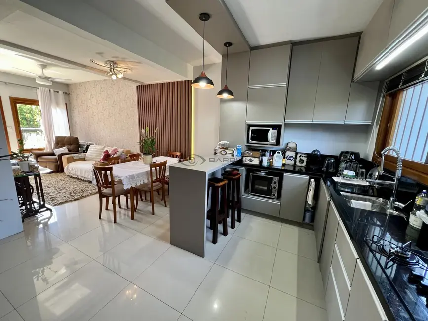 Foto 2 de Apartamento com 3 quartos à venda, 105m2 em Universitário, Santa Cruz Do Sul - RS