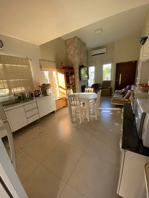 Casa com 2 quartos à venda, 80m2 em Linha Santa Cruz, Santa Cruz Do Sul - RS - imagem 3 Foto 3 de Casa com 2 quartos à venda, 80m2 em Linha Santa Cruz, Santa Cruz Do Sul - RS