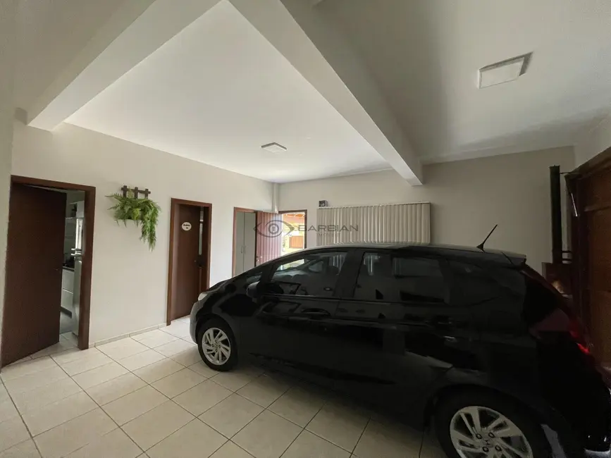 Foto 6 de Casa com 3 quartos à venda, 330m2 em Goiás, Santa Cruz Do Sul - RS