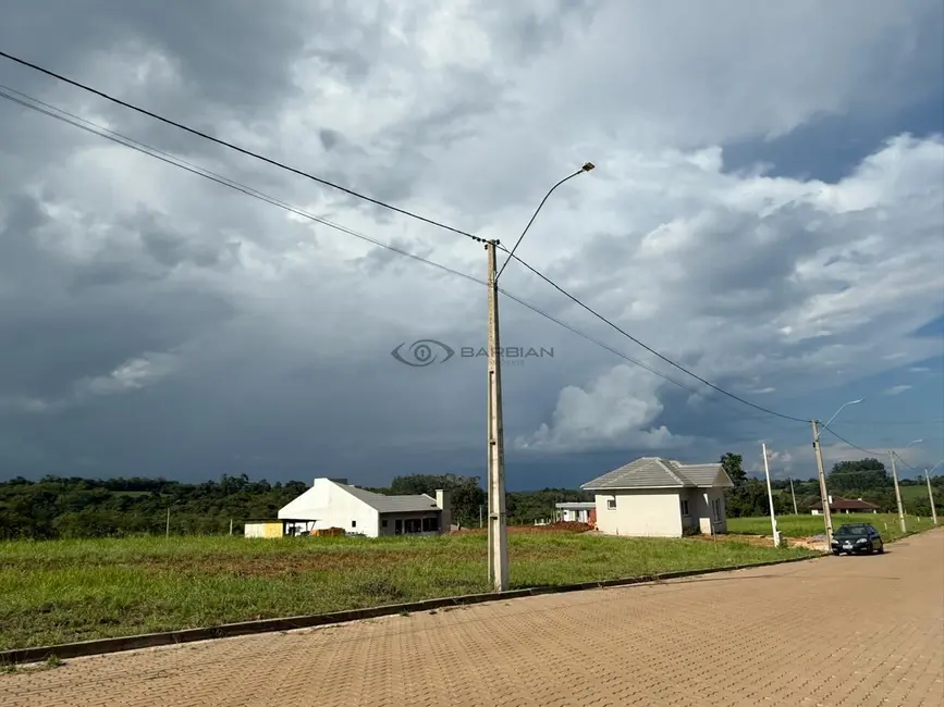 Foto 1 de Terreno / Lote à venda, 300m2 em Linha Santa Cruz, Santa Cruz Do Sul - RS