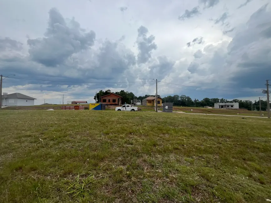 Foto 3 de Terreno / Lote à venda, 300m2 em Linha Santa Cruz, Santa Cruz Do Sul - RS