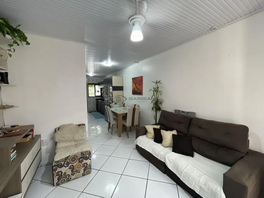 Foto 4 de Casa com 2 quartos à venda, 113m2 em Arroio Grande, Santa Cruz Do Sul - RS