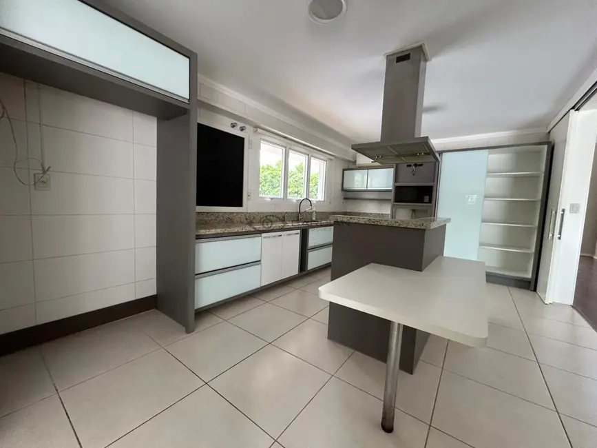 Foto 4 de Casa de Condomínio com 3 quartos à venda, 300m2 em Country, Santa Cruz Do Sul - RS