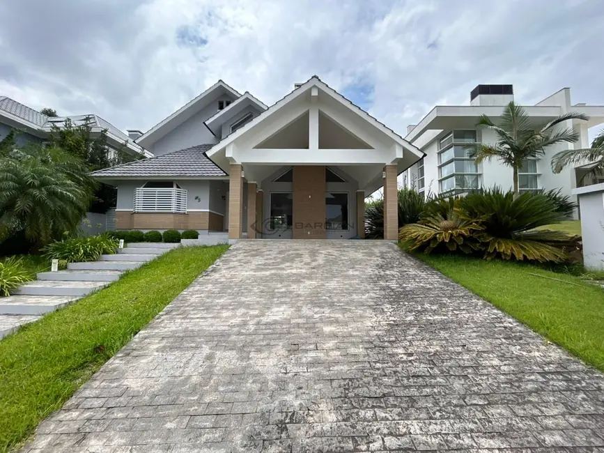 Foto 1 de Casa de Condomínio com 3 quartos à venda, 300m2 em Country, Santa Cruz Do Sul - RS