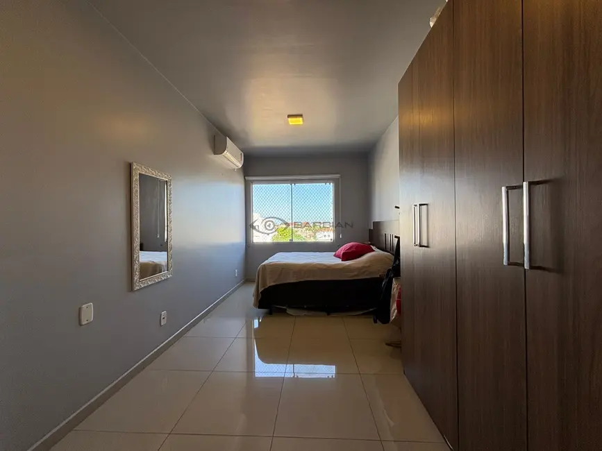 Foto 4 de Apartamento com 1 quarto à venda, 57m2 em Centro, Santa Cruz Do Sul - RS