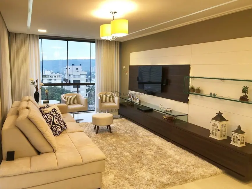 Foto 1 de Apartamento com 3 quartos à venda, 171m2 em Centro, Santa Cruz Do Sul - RS