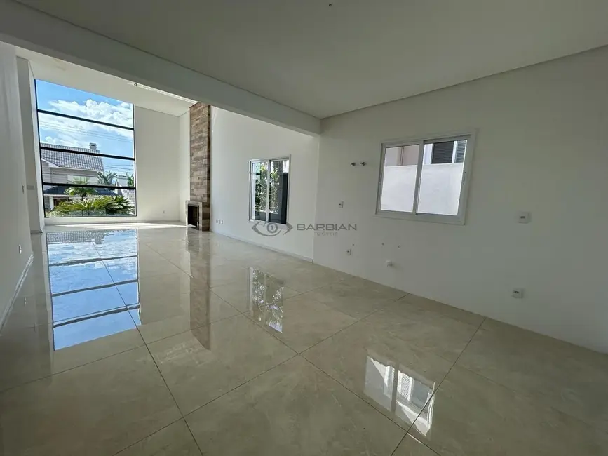 Foto 8 de Casa com 3 quartos à venda, 218m2 em Country, Santa Cruz Do Sul - RS