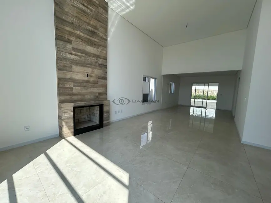 Foto 7 de Casa com 3 quartos à venda, 218m2 em Country, Santa Cruz Do Sul - RS