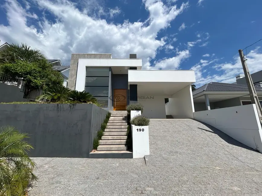Foto 1 de Casa com 3 quartos à venda, 218m2 em Country, Santa Cruz Do Sul - RS