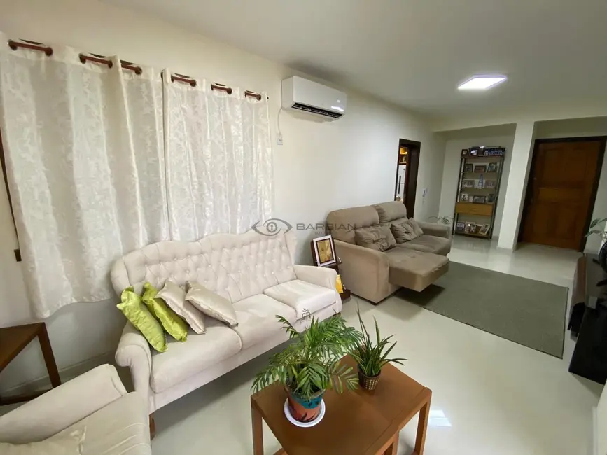 Foto 2 de Apartamento com 3 quartos à venda, 242m2 em Centro, Santa Cruz Do Sul - RS