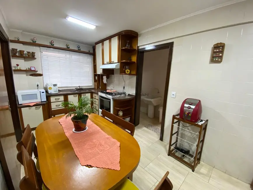 Foto 6 de Apartamento com 3 quartos à venda, 242m2 em Centro, Santa Cruz Do Sul - RS