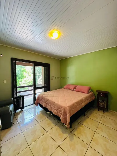 Foto 4 de Casa com 3 quartos à venda, 220m2 em Linha Santa Cruz, Santa Cruz Do Sul - RS