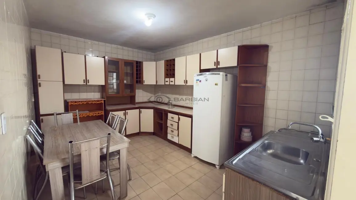 Foto 3 de Apartamento com 4 quartos à venda, 150m2 em Centro, Santa Cruz Do Sul - RS