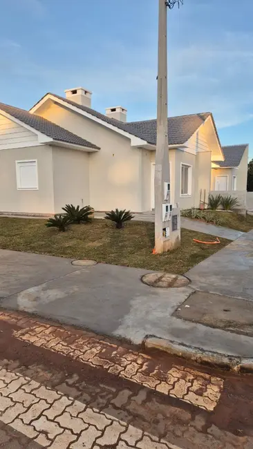 Foto 2 de Casa com 2 quartos à venda, 60m2 em João Alves, Santa Cruz Do Sul - RS