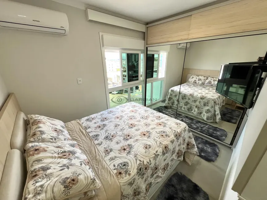 Foto 4 de Apartamento com 2 quartos à venda, 90m2 em Centro, Santa Cruz Do Sul - RS